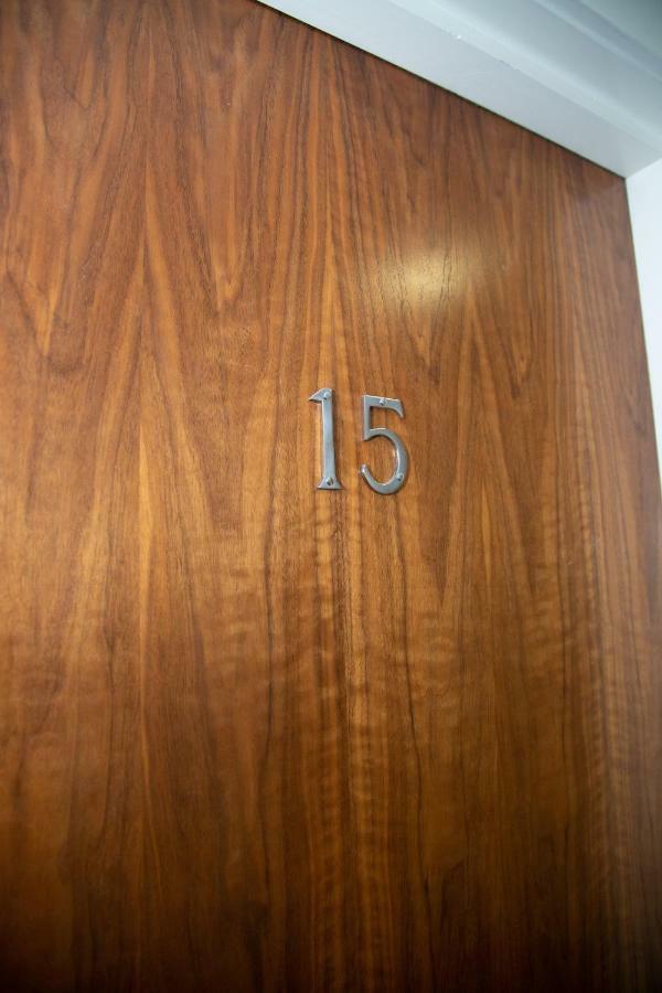 Serviced Apartment In Liverpool City Centre - Free Parking - Balcony - By Happy Days Esterno foto